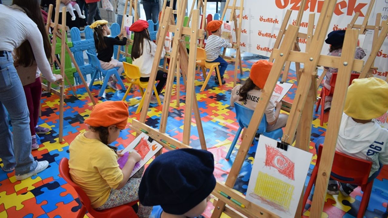 Eskişehir'de 'Küçük Ressamlar' etkinliği düzenlendi