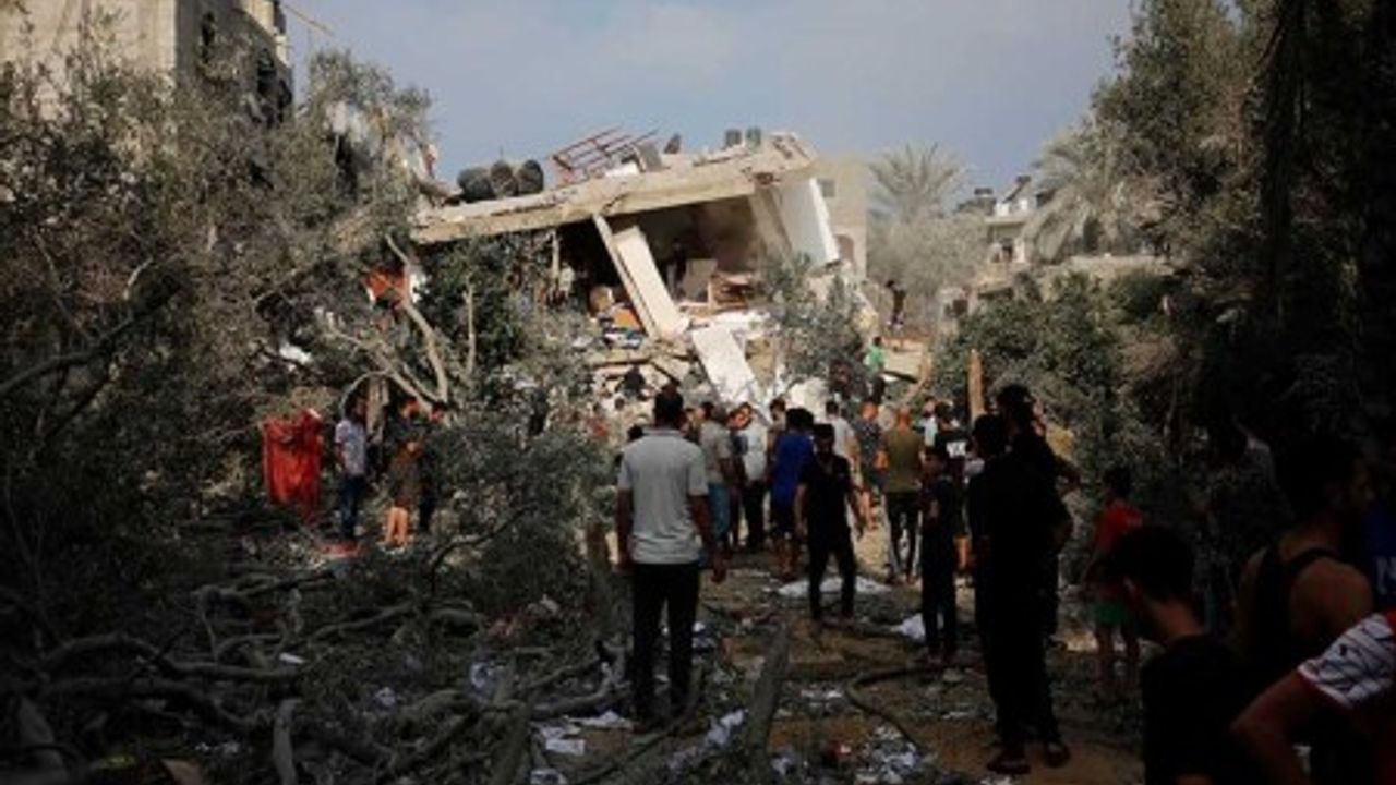 Gazze'de can kaybı yükseldi: 11 bin 78!