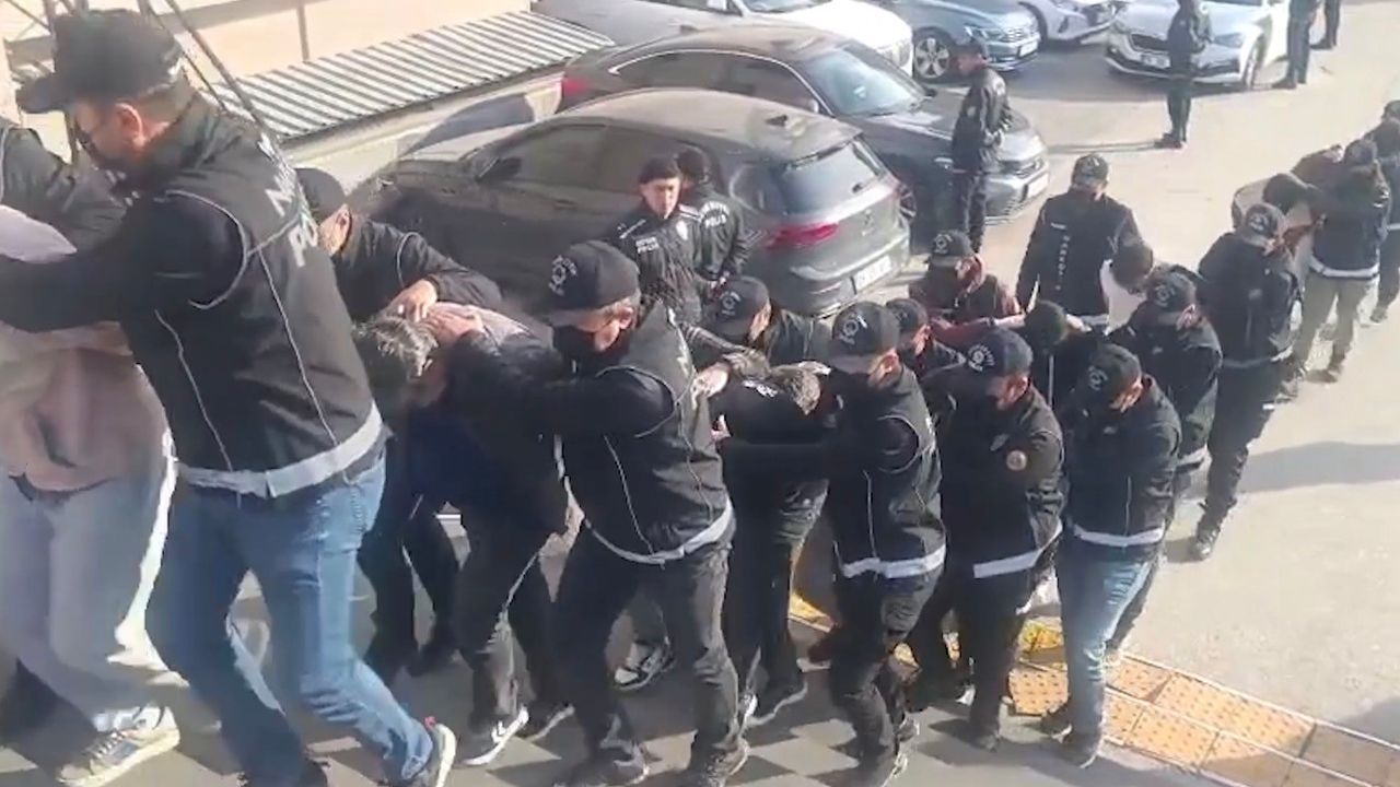 Gençleri zehirleyeceklerdi! Eskişehir'de dev zehir operasyonu!