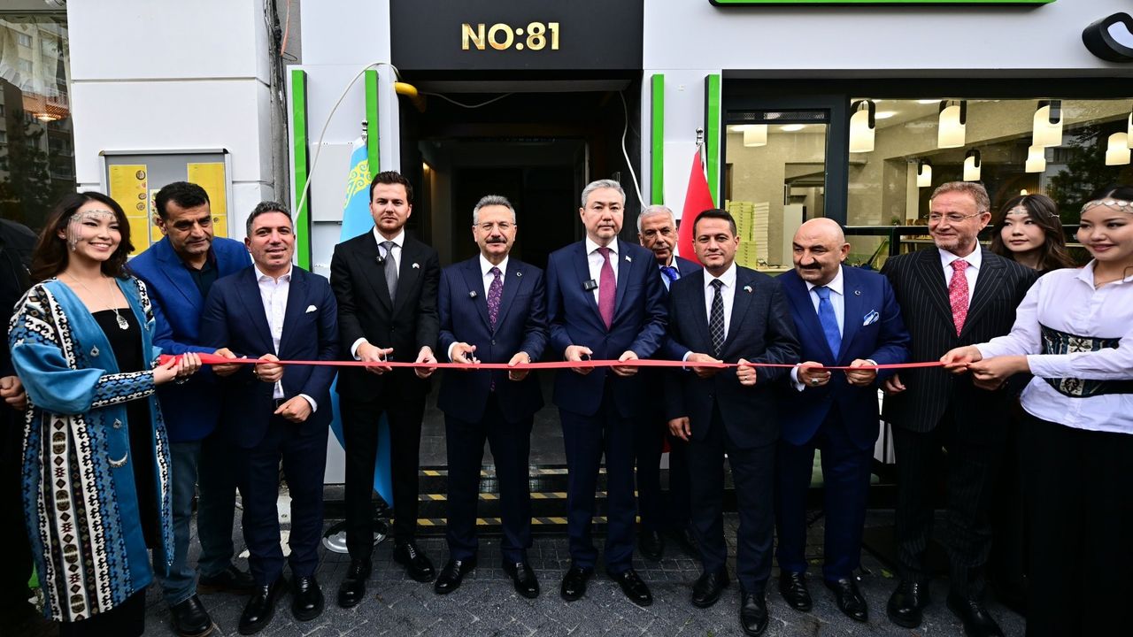 Eskişehir’de Kazakistan’la dostluk köprüsü: Fahri Konsolosluk açıldı