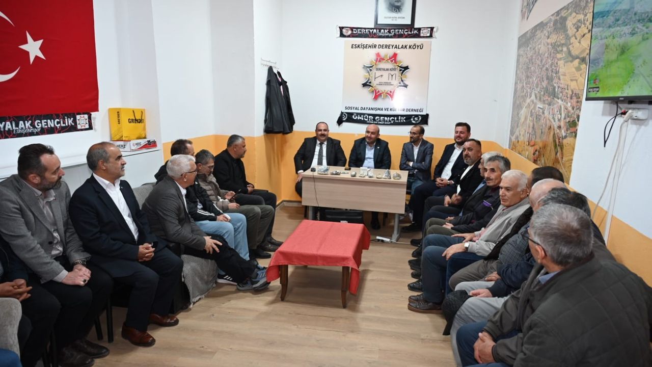 Başkan Hamamcı ve AK Parti heyeti, Dereyalaklılar Derneği'nde talepleri dinledi
