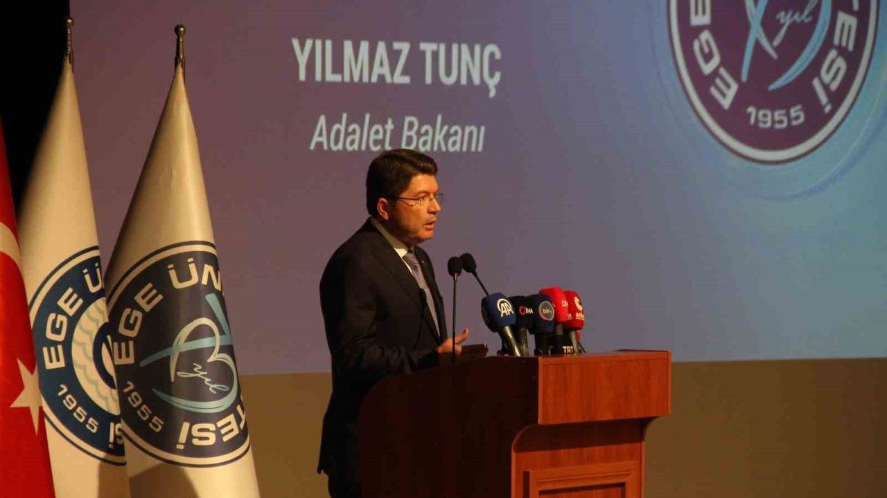 Adalet Bakanı Yılmaz Tunç: "Yeni anayasaya ihtiyaç var"