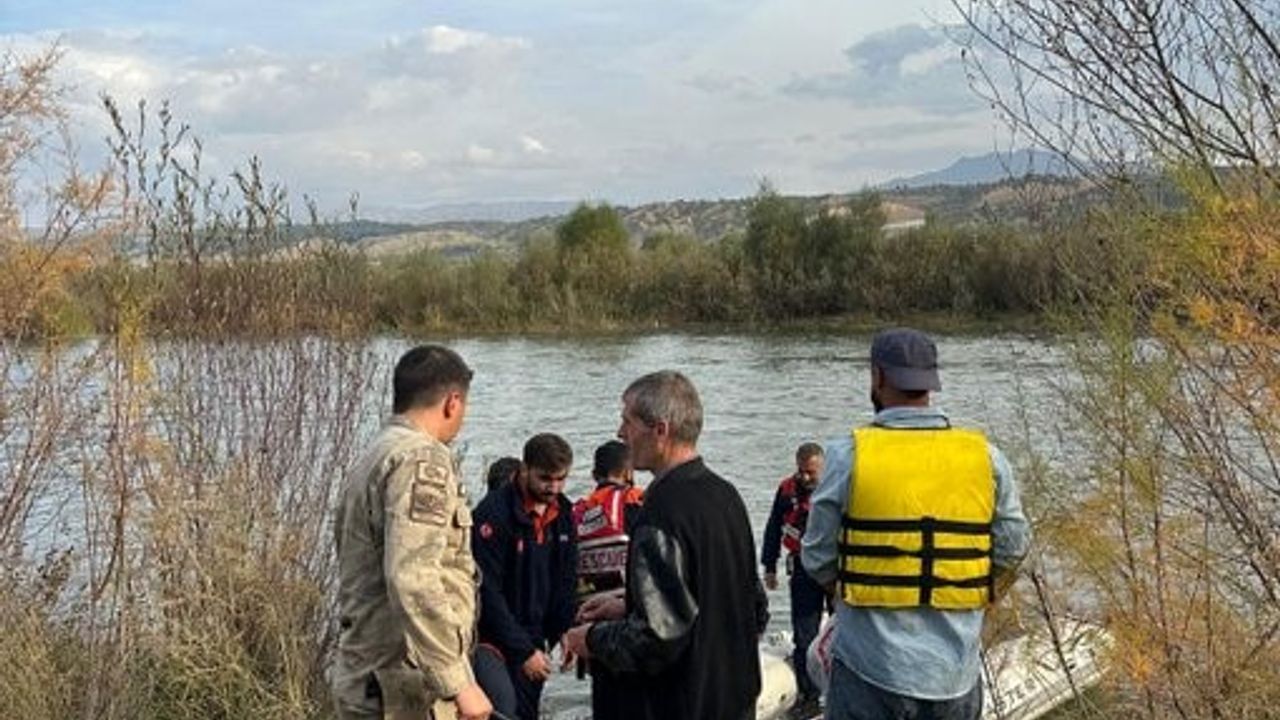 Mahsur kalan vatandaşlar kurtarıldı