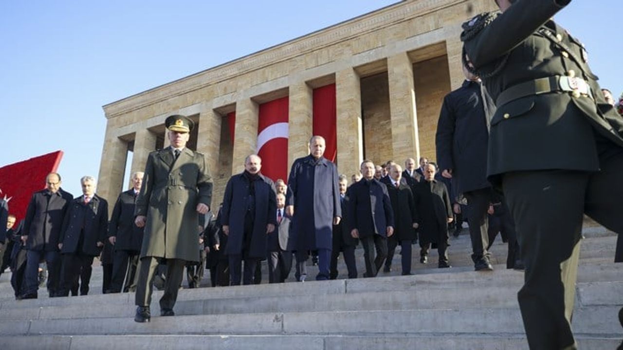 Anıtkabir'de 29 Ekim törenlerinde yine slogan atıldı!