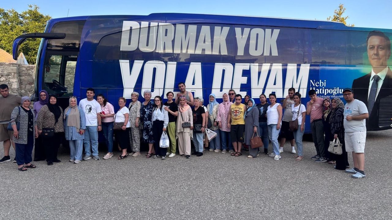 Eskişehirli özel çocuklar, aileleri Mersin'e uğurl