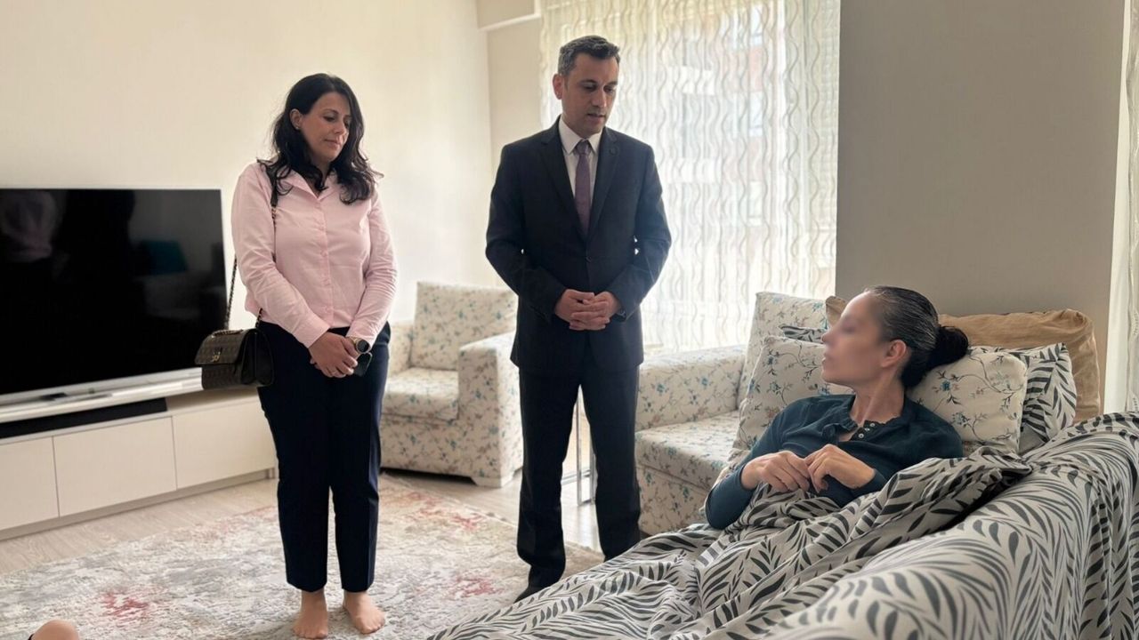 Evdeki hastalara ziyaret