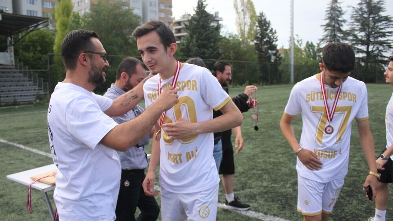Sütlücespor’da antrenör Ender Şengül, sezonu değerlendirdi