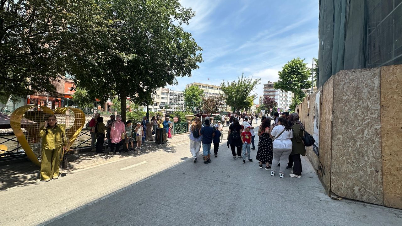 Eskişehir'e turist akını...