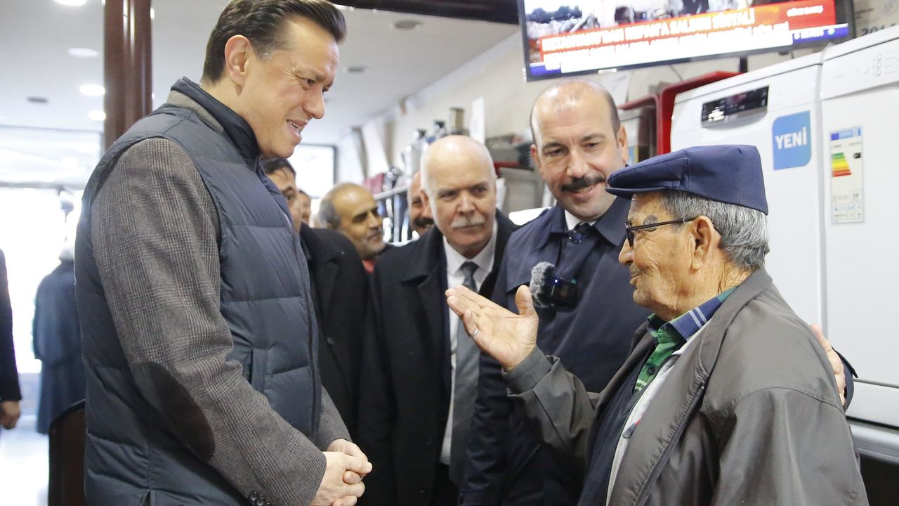 Bizim reis işini bilir…