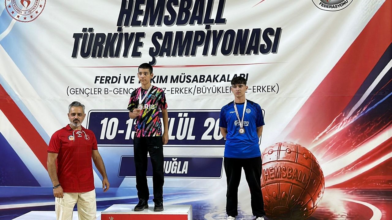 Eskişehirden Hemsballda Türkiye şampiyonluğu