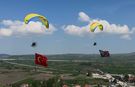 Gökyüzünde 19 Mayıs coşkusu