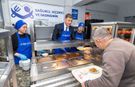 İzmir'in Kent Lokantaları dar gelirliyi rahatlattı
