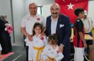 Yeni kuşak coşkusu