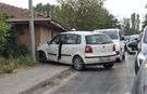 Kontrolden çıkan otomobil karşı şeride geçti