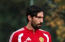 Emre forma bekliyor