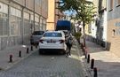 Sokak adeta otoparka döndü