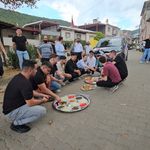 Asırlık gelenek: 200 metreyi 4 saatte geçtiler
