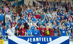 St. Johnstone taraftarından ES-ES'e destek