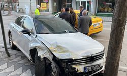 Eskişehir'de trafik kazası: 1'i ağır 2 yaralı