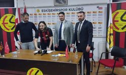 Eskişehirspor'da dört imza daha!