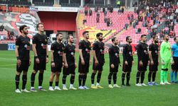 Eskişehirspor lideri devirdi!