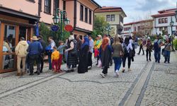 Sezon açıldı Eskişehir'e turist yağdı