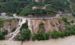 Yol ulaşıma kapatıldı