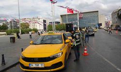 Taksim’de ticari taksi denetimi yapıldı