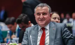 Osman Aşkın Bak milli sporcuyu tebrik etti