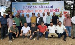 Geleneksel piknikte bir araya geldiler