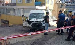 İzmir'de minibüsün freni patladı yokuş aşağı gitti