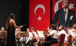 Bilecik'te o konser ayakta alkışlandı