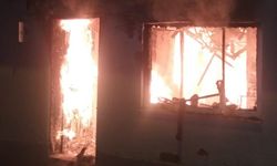 Bursa'da alevler içinde yanan evler kullanılamaz hale geldi