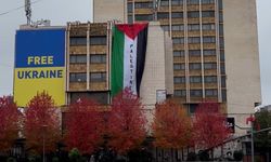 Kosova'nın tarihi oteline Filistin bayrağı asıldı