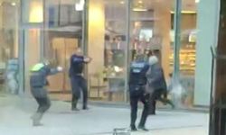 Almanya'da bıçaklı saldırgan: Polis müdahale etti!