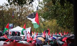 Fransa'da Filistin'e destek yürüyüşü: 60 bin kişi!
