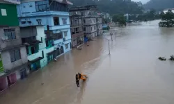 Hindistan'da etkili yağışlar: Sel meydana geldi!