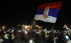 Sırbistan’da seçimlerde hile iddiası!