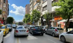Eskişehir'de bu caddelere park edilen araçlar çekilecek!