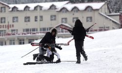 Bursa Uludağ'da kayak sezonu resmen açıldı!