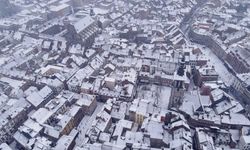 Belçika'da yoğun kar yağışı: Seferler askıda!