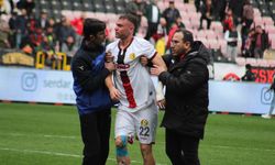 Eskişehirspor futbolcusu gözyaşlarına hakim olamadı!