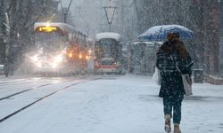Eskişehir'de yoğun kar yağışı: Okullar tatil mi?