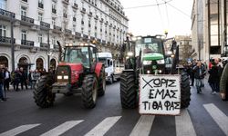 Yunanistan’da çiftçiler yeniden sokakta!