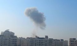 İsrail, Şam’da yüksek güvenlikli mahalleyi vurdu!