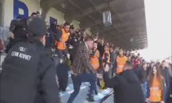 Eskişehirspor maçında tribünlerde kavga