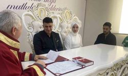 Şans eseri 29 Şubat’ta nikah masasına oturdular