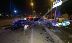İki otomobil çarpıştı 7 kişi yaralandı!
