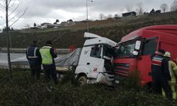 Pendik'te iki tır çarpıştı: 1 yaralı!