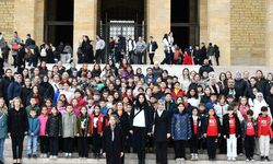 Eskişehirli öğrencilerden Anıtkabir ziyareti